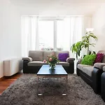 アパート White Towers Residences ザダル